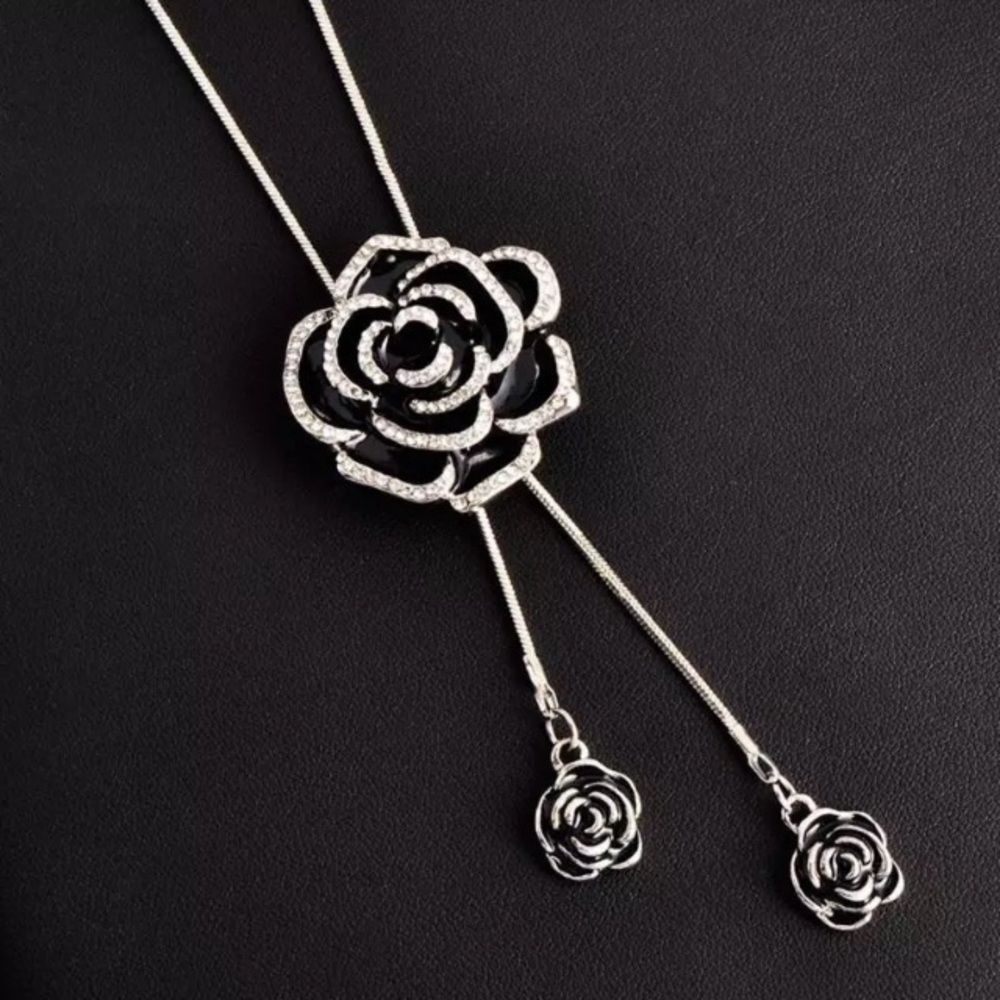 NEW💙💎GORGEOUS🖤BLACK🌹ROSE🖤PAVE CZ NECKLACE💎💙 - Picture 5 of 8